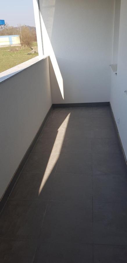 Apartman Greenside Michalovce Exteriör bild
